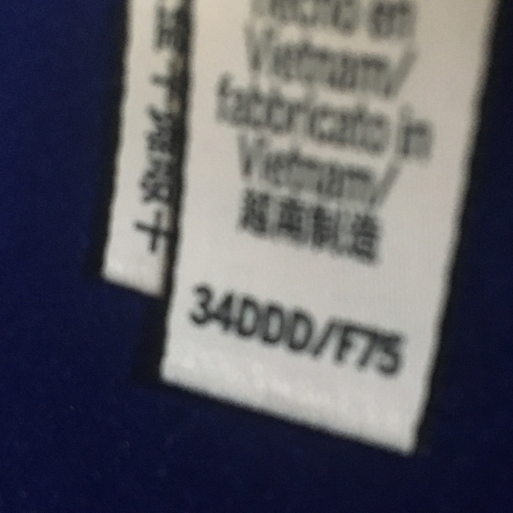 Victoria secrets bra - Picture 2 of 3